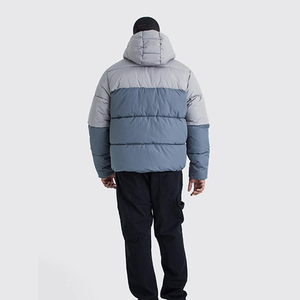 เสื้อแจ็คเก็ตวาร์ซิตี้ลำลองสำหรับฤดูใบไม้ผลิ ดีไซน์กระเป๋าคู่ โลโก้ด้านหน้า ราคาโรงงานขายส่ง OEM ไซส์ใหญ่สำหรับผู้ชาย กันน้ำและระบายอากาศได้ - Product Image 4