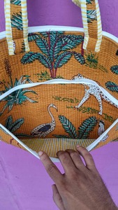 Funda Acolchada para Portátil de Algodón con Cierre de Cremallera, Correa para el Hombro, Diseño Moderno, Hecha a Mano, Modelo 100 para el Viaje Diario, Compras y Viajes - Product Image 3
