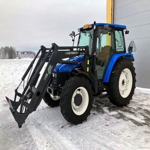 Tracteur agricole 4x4 New Hollandds de haute qualité avec moteur et pompe, prix bas disponible à la vente - Product Image 3