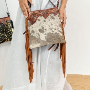 Genuine <b>Leather</b> <b>Tooling</b> carving stitch Handmade Tassel Crossbody Bag Daily Used High Quality Latest Fashion <b>Leather</b> Bag Women - Product Image 2