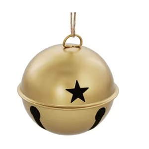 Ornement cloche rustique en métal à suspendre pour les thèmes de célébration hivernale - Product Image 6