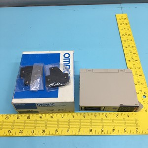 OMRON C200H-ID215 SYSMAC PROGRAMMABLE CONTROLLER - อุปกรณ์และชิ้นส่วนเซมิคอนดักเตอร์ระดับโลกที่เชื่อถือได้ - Product Image 1