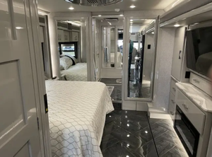 Camping-car américain bien équipé 2020-2025 American Coach American Eagle 45K Classe A - Diesel, neuf <span class=keywords><strong>et</strong></span> d'<span class=keywords><strong>occasion</strong></span>, pour le camping en camping-car - Product Image 6
