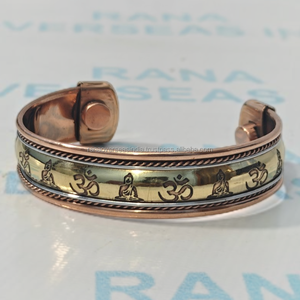 Elegante Brazalete Magnético de Cobre con Diseño de Om y Buda, Joyería Espiritual Inspirada en la Meditación, Colección de Regalos - Product Image 5