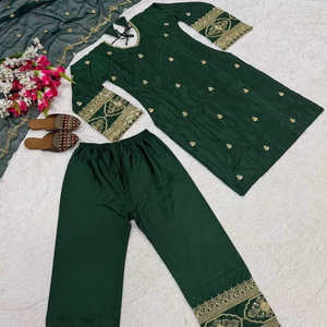 Lanzamiento del nuevo conjunto de fiesta de diseñador: top, pantalón y dupatta. - Product Image 1