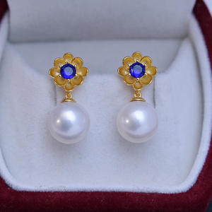 Boucles d'oreilles en perles rondes blanches d'eau douce de 10-11 mm pour femmes, argent S925, pendentifs carrés avec une forte brillance, faibles défauts - Product Image 1