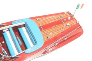 เรือเร็วอิตาลีทำมือ รุ่น RIVA ARISTON สีขาว ตัวเรือทำจากไม้ สำหรับเป็นของขวัญทางธุรกิจ ของสะสม หรือของตกแต่งบ้าน - Product Image 4