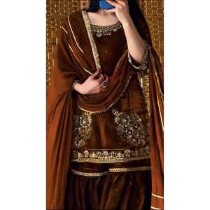 Top de fiesta 2XL con bordado de secuencia Sharara Plazzo y Dupatta para un aspecto elegante - Product Image 4