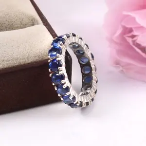 Kyanite 밴드 반지 화려한 타원형 컷 Kyanite 반지 로얄 블루 Kyanite 밴드 반지 925 스털링 실버 약혼 & 웨딩