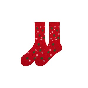 Chaussettes de Noël avec motifs Père Noël, bonhomme de neige et rennes, en coton doux tricoté, cadeau de Noël décoré, chaussettes de fête - Product Image 4