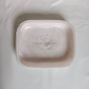 Plateau de service rectangulaire en résine transparente moderne, design en spirale, caractéristiques durables pour le café à la maison avec effet marbre - Product Image 1