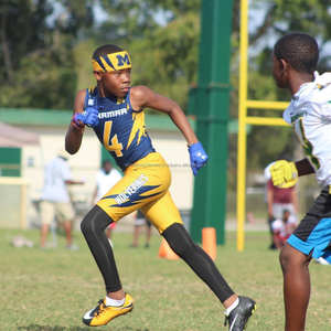 Camiseta y pantalones cortos de compresión de escuela secundaria de calidad superior de fútbol 7v7 para hombre personalizado uniforme 7on7 para niños - Product Image 4