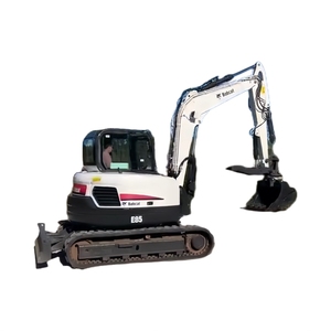 Excavatrice E85 d'occasion pour les installations utilitaires et le développement de terrains - Product Image 1