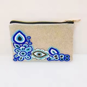 Trouvez une pochette à monnaie perlée artisanale personnalisable similaire à l'icône, avec broderie, de forme carrée, légère, par up Bag Gift - Product Image 4