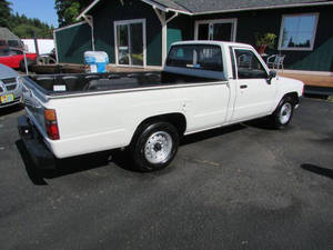 PRÊT À EXPÉDIER LIVRAISON 24/7 VENTE PICKUP Standard Cab LB Truck LHD 1986 OFFRE SPÉCIALE - Product Image 2
