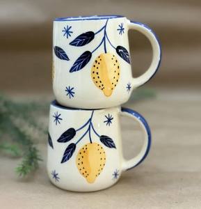 ชุดแก้วกาแฟเซรามิคลายเลมอน ดีไซน์เพ้นท์มือ เคลือบเงา ทนทาน เหมาะสำหรับชา กาแฟ ใช้ในบ้าน สำนักงาน หรือเป็นของขวัญ - Product Image 1