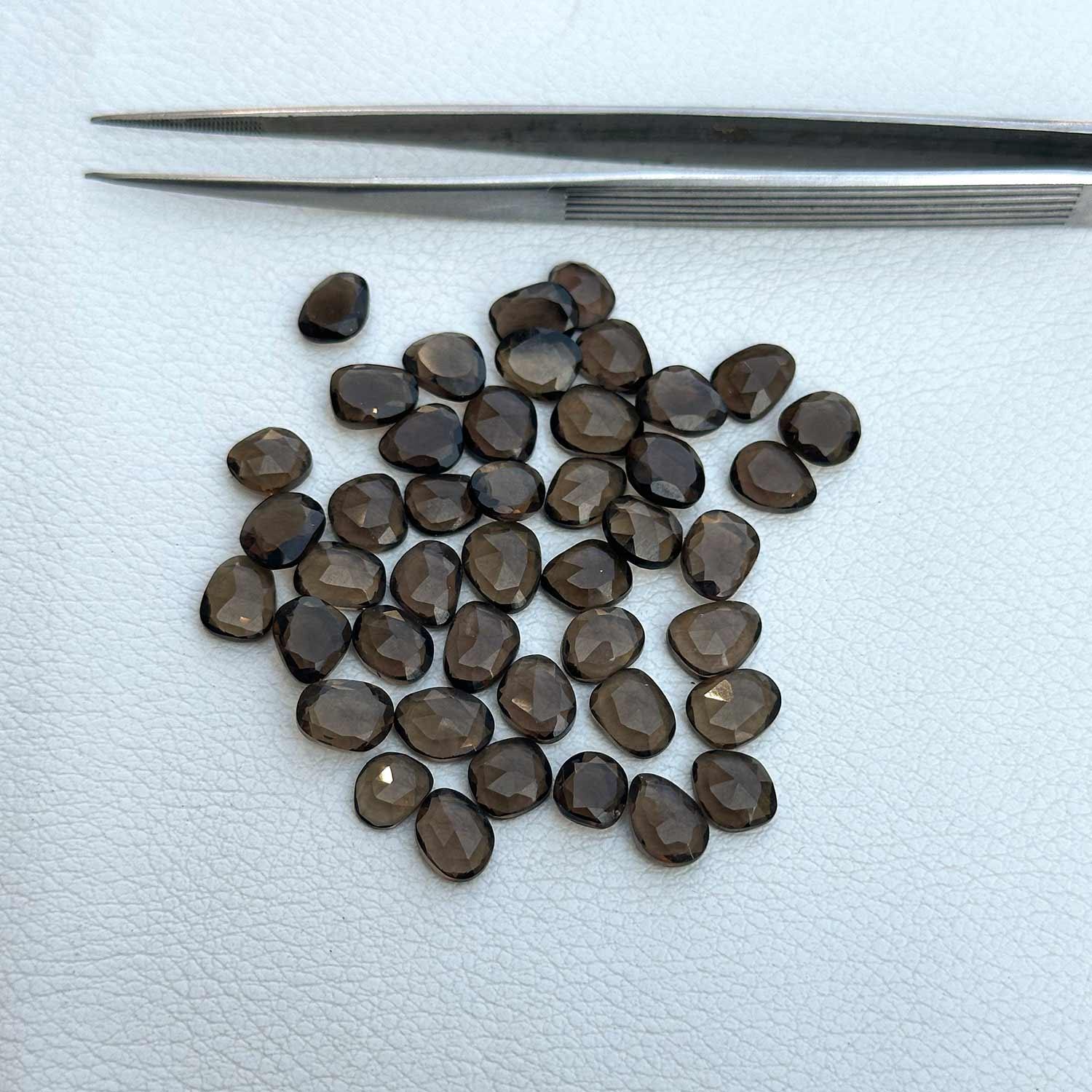 สีน้ำตาล