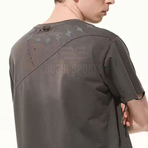 T-shirt respirant effet vieilli, T-shirt premium effet vieilli, coupe confortable avec un look d'inspiration vintage - Product Image 4