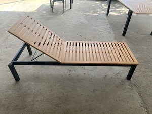 Outdoor Lounge Daybed Slatted Wood Poolside Chaise <b>Sofa</b> <b>Waterproof</b> Patio Recliner Seat - Product Image 1