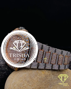 Montre artisanale en diamant Moissanite VVS en argent sterling 925 avec design entièrement serti - Product Image 4