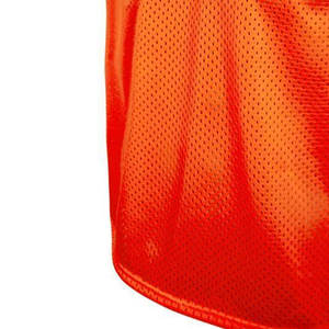Combinaison d'entraînement hivernale personnalisée |   Ensemble de gilets de sport en mesh orange néon avec nom d'équipe |   Tissu respirant à séchage rapide 100% polyester pour le sport - Product Image 3