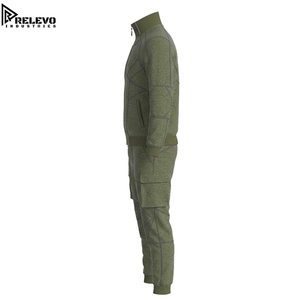 Chándal OEM Premium para Hombre, Estilo Moderno Inspirado en el Archivo, Chaqueta Deportiva Verde Salvia de Manga Larga con Cierre Completo y Ribetes en Contraste - Product Image 3