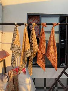 Pareo de Playa de Algodón con Estampado Floral, Hecho a Mano en India, Tela Suave de Voile, para las Cuatro Estaciones, Regalo para Ella - Product Image 4