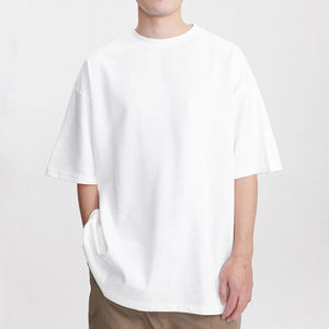 Camiseta de algodón suave de lujo con gráfico y hombros caídos, estilo streetwear, holgada y extragrande, hecha a medida para hombre - Product Image 1