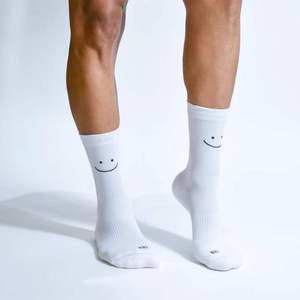 Chaussettes de sport de compression personnalisées pour hommes et femmes, chaussettes de course à pied, chaussettes de randonnée athlétiques, anti-ampoules, respirantes et absorbant l'humidité - Product Image 5