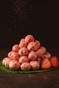 Nueces Makhana Tostadas y Saborizadas con Fresa, Snack Saludable Hecho en India, Paquete de 90 g - Product Image 2