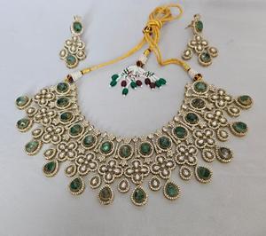 Belle fête lourde porter des bijoux de mariage Kundan collier boucle d'oreille ensemble bijoux fête porter haute plaqué or collier ensembles - Product Image 2