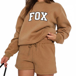 Conjunto de Sudadera y Pantalones Cortos de Felpa de Alta Calidad, 100% Algodón Orgánico, Cuello Redondo, Estilo Vintage, Personalizado con Parches para Mujer - Product Image 2