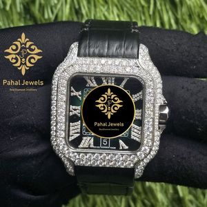 นาฬิกาข้อมือผู้ชาย Pahal Jewels หน้าปัดทรงสี่เหลี่ยมประดับเพชร สายหนัง ระบบควอตซ์ ดีไซน์หรูหรา แฟชั่น พร้อมฟังก์ชั่นวันที่ ขนาด 40 มม. ตัวเรือนสแตนเลสสตีล - Product Image 1