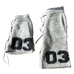 กางเกงขาสั้นผู้ชายผ้าขนแกะพิมพ์โลโก้ตามสั่งขายส่งจากโรงงาน คุณภาพสูง ลายถักนุ่มฟู สำหรับฤดูร้อน - Product Image 2