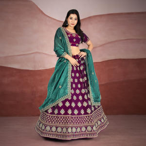 ชุดเลเฮนกาโชลีผ้าไหมเฟนดี้ ลายทอคลาสสิก ปักลายประดับอย่างสวยงาม |   ชุดปาร์ตี้สำหรับผู้หญิง แบบดั้งเดิม ไม่ยับ แห้งเร็ว - Product Image 6