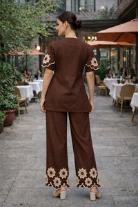 Colección de Conjuntos de Dos Piezas de Manga Corta para Mujer a la Moda, Disponibles a Bajo Precio, Conjuntos para Oficina y Fiestas - Product Image 5