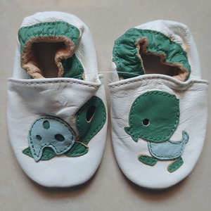 Zapatos de Cuero para Bebé con Marca Personalizada, Acabado Mate, Puntera Reforzada, Precio Directo de Fábrica al por Mayor en Sialkot - Product Image 2