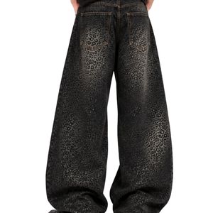 Jean baggy noir à imprimé léopard pour homme, coupe large, en denim délavé, style vintage streetwear, pantalon tendance pour homme - Product Image 4