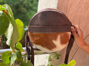 Meilleure vente en gros de produits Sac à main en cuir de vachette avec fourrure Sac à bandoulière pour femme Sac à main en fourrure véritable pour femmes - Product Image 2