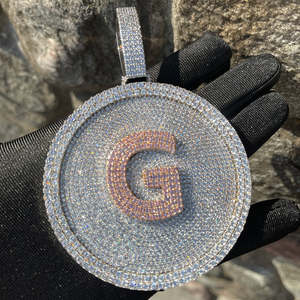 Colgante de Diamantes con Certificación IGI, Personalizado, con Cadena Chapada en Rodio, Joyería Hiphop para Hombre, Corte Brillante Redondo, Estilo Oro Blanco - Product Image 4