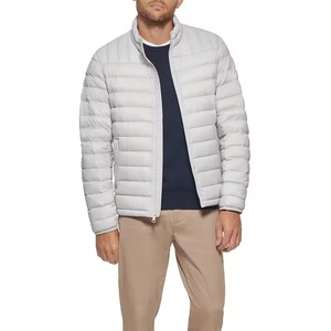 ผู้ค้าส่งเสื้อแจ็คเก็ตพัฟเฟอร์สีดำเงาสำหรับผู้ชาย รุ่นปี 2026 เสื้อโค้ทกันหนาวแบบมีฟองอากาศ เสื้อคลุมลำลองแบบถัก คอตั้ง เสื้อแจ็คเก็ตพัฟเฟอร์ - Product Image 3