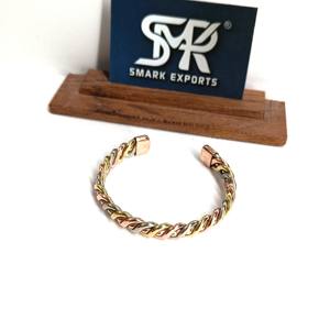 Bracelet magnétique en cuivre avec motif gravé, artisanat métallique fait main, bracelet réglable pour hommes et femmes, traditionnel - Product Image 6