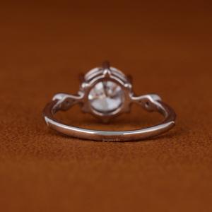Anillo de Compromiso Clásico de Oro Sólido de 14K con Diamante Cultivado en Laboratorio, Corte Brillante, Engaste de Garras, Certificado IGI, Joyería para Mujer para Toda Ocasión - Product Image 4