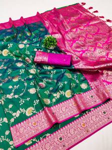 Sari en soie Banarasi traditionnel avec finition royale - Product Image 3