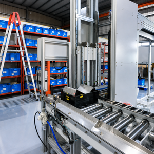 Industrial Conveyor System With Roller Belt Metal Frame For Assembly Line Handling Semi Automatic - Product Image 1