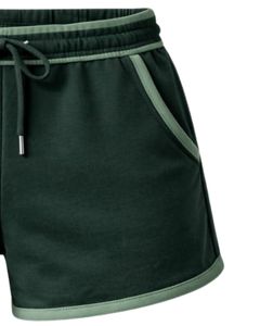 กางเกงขาสั้นผ้าฟลีซคอตตอนสีเขียวป่าตัดกับสีเขียวอ่อนสำหรับผู้หญิง เอวยางยืด สวมใส่สบายๆ สำหรับฤดูร้อน เหมาะสำหรับเล่นกีฬาและพักผ่อน - Product Image 4