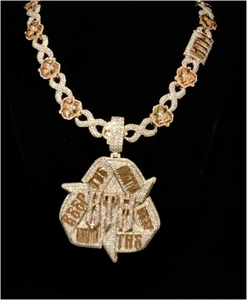 CONCEPTION Colgante Hip Hop Personalizado con Símbolo Reciclado en Dos Tonos Oro Rosa y Plata 925 con Moissanita, Conjunto de Cadena con Flor Infinita - Product Image 2