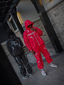 DEAR One Ensemble de survêtement unisexe à capuche avec fermeture éclair intégrale coupe-vent style streetwear noir et rouge 100% coton tenue décontractée d'hiver pour le jogging - Product Image 4