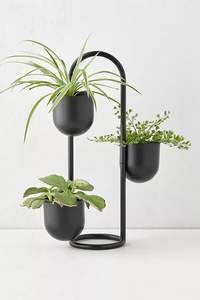 Pot de fleurs en métal décoratif pour balcon et jardin, de grande qualité à prix raisonnable, avec chaîne de suspension. - Product Image 5