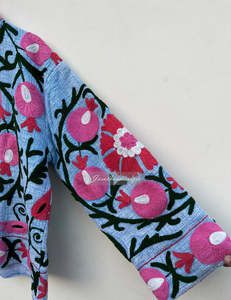 Chaqueta de mujer con bordado Suzani cosido a mano en tela Kantha, mangas largas, estilo étnico, para capas, venta al por mayor, ropa exterior - Product Image 3